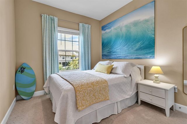 5589 CANNES CIRCLE, Sarasota, FL 34231