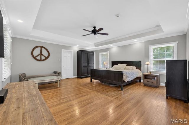 6 Exmoor Drive, Ladue, MO 63124