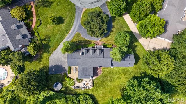 6 Exmoor Drive, Ladue, MO 63124