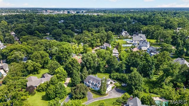 6 Exmoor Drive, Ladue, MO 63124