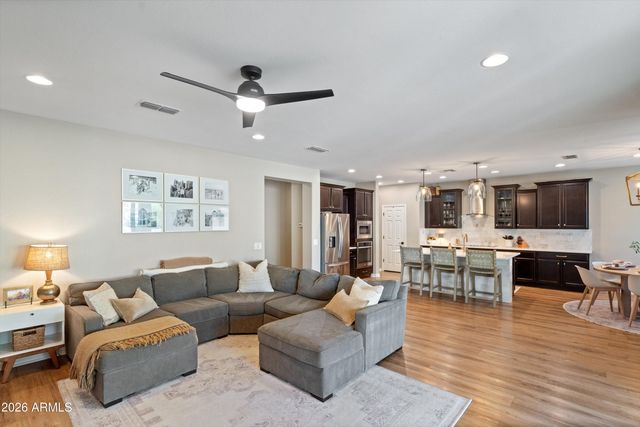 10772 W Whitehorn Way, Peoria, AZ 85383