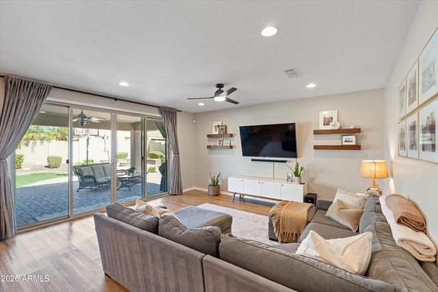 10772 W Whitehorn Way, Peoria, AZ 85383