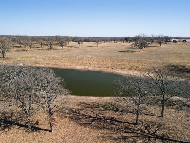 141 Woodbridge Boulevard, Bowie, TX 76230