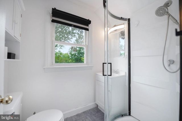 6630 CORNELL DR, Alexandria, VA 22307