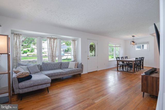 6630 CORNELL DR, Alexandria, VA 22307