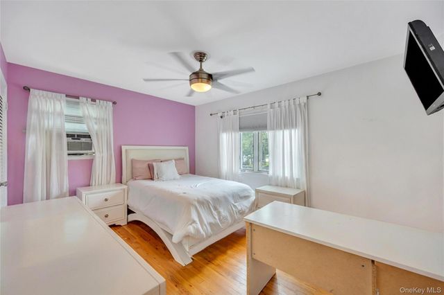11 Ann Court, North Babylon, NY 11703