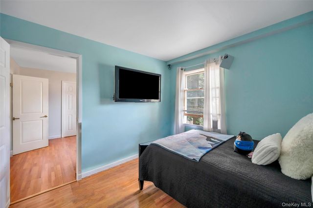 11 Ann Court, North Babylon, NY 11703