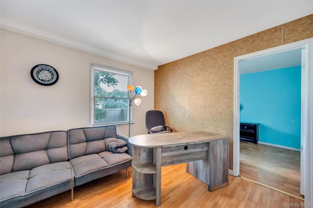 11 Ann Court, North Babylon, NY 11703