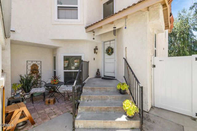 4733 Penrose Avenue, Moorpark, CA 93021