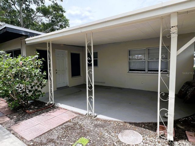 2489 DEL RIO WAY, Dunedin, FL 34698