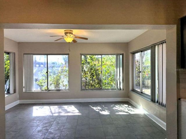 2489 DEL RIO WAY, Dunedin, FL 34698