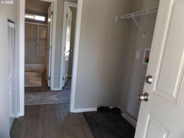 1200 E CENTRAL Ave 80, Sutherlin, OR 97479