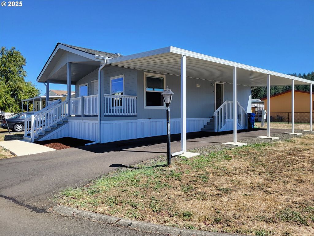 1200 E CENTRAL Ave 80, Sutherlin, OR 97479