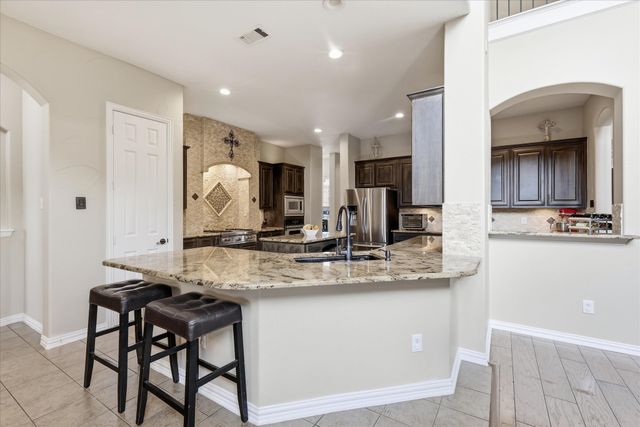 8571 Navisota Drive, Lantana, TX 76226