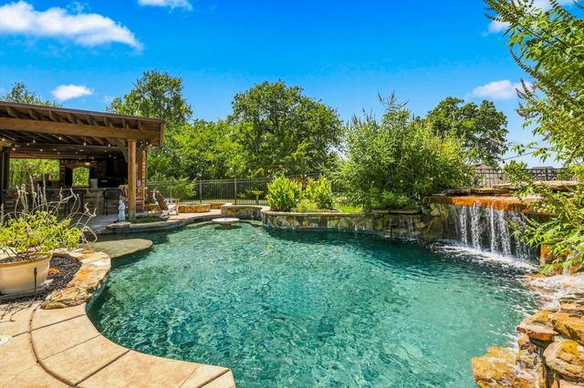 8571 Navisota Drive, Lantana, TX 76226
