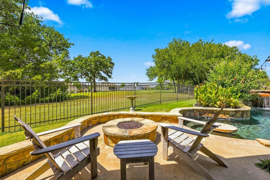 8571 Navisota Drive, Lantana, TX 76226 — photo 4