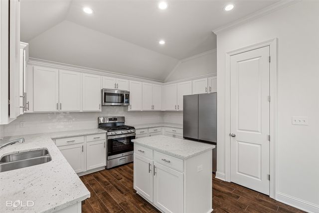 304 Prien Lake Loop, Bossier City, LA 71111