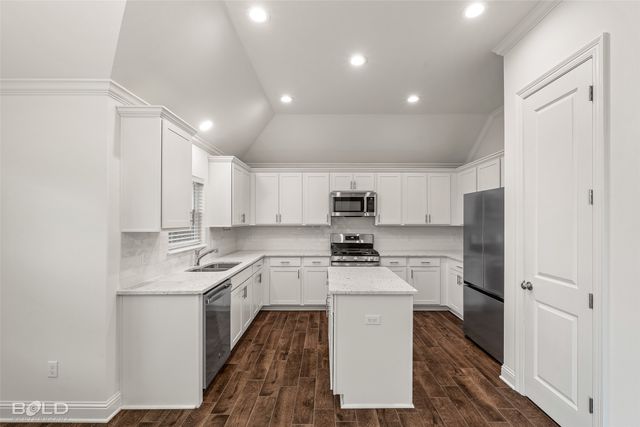 304 Prien Lake Loop, Bossier City, LA 71111