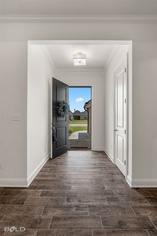 304 Prien Lake Loop, Bossier City, LA 71111