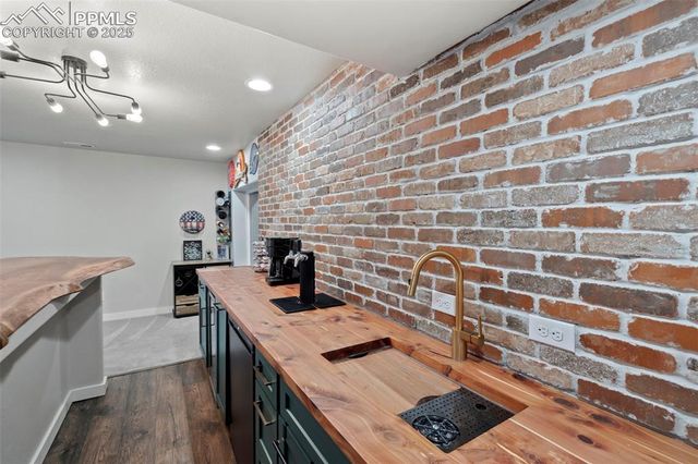 2892 Pony Club Lane, Colorado Springs, CO 80922