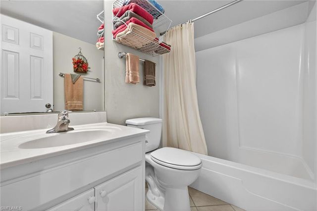 200 Lenell RD 222, Fort Myers Beach, FL 33931