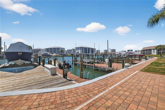 200 Lenell RD 222, Fort Myers Beach, FL 33931