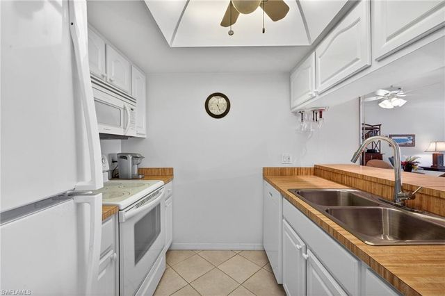 200 Lenell RD 222, Fort Myers Beach, FL 33931