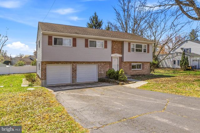 27 BAYBERRY RD, Ewing, NJ 08618