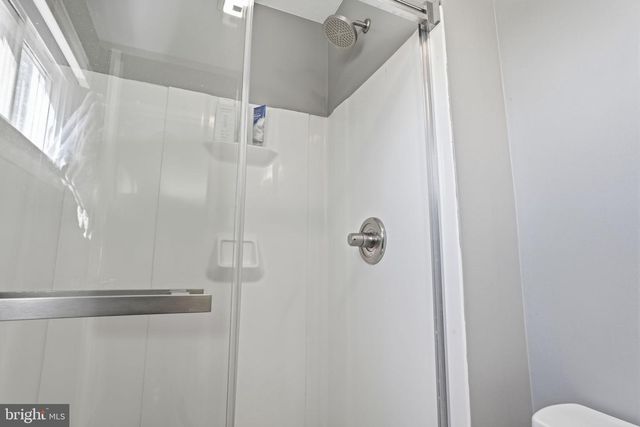 27 BAYBERRY RD, Ewing, NJ 08618