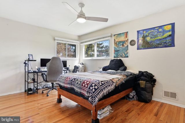 27 BAYBERRY RD, Ewing, NJ 08618