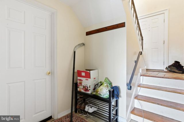 27 BAYBERRY RD, Ewing, NJ 08618