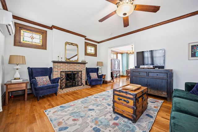 2604 N 4th Street, Columbus, OH 43202