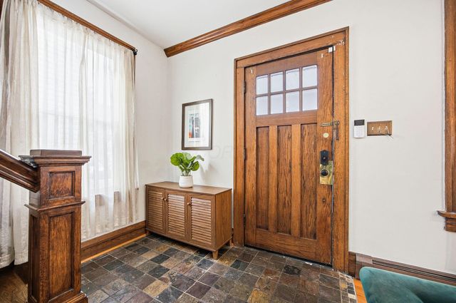 2604 N 4th Street, Columbus, OH 43202