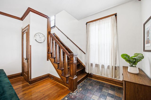 2604 N 4th Street, Columbus, OH 43202