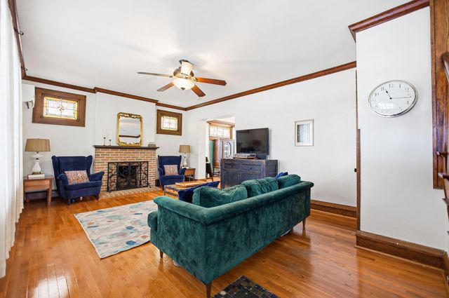 2604 N 4th Street, Columbus, OH 43202