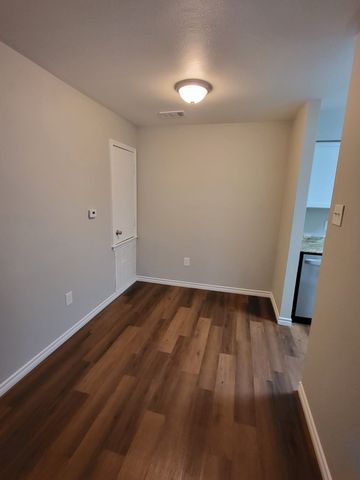 9696 Walnut Street 1902, Dallas, TX 75243