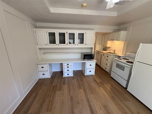 900 N Austin Street, Denton, TX 76201