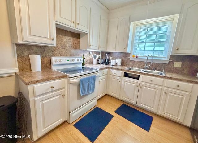 355 Camellia Street, Kinston, NC 28504