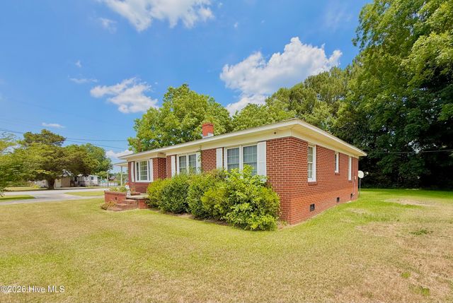 355 Camellia Street, Kinston, NC 28504