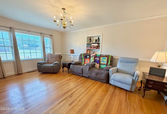 355 Camellia Street, Kinston, NC 28504