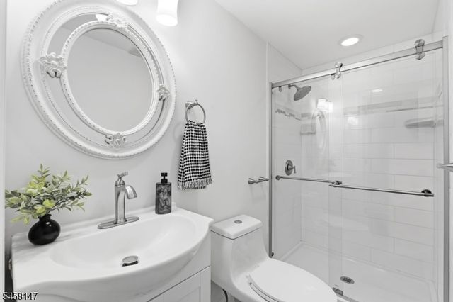 616 Cranford Ave, Kenilworth Boro, NJ 07033