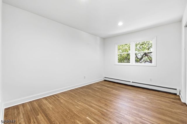 616 Cranford Ave, Kenilworth Boro, NJ 07033