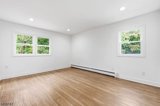 616 Cranford Ave, Kenilworth Boro, NJ 07033