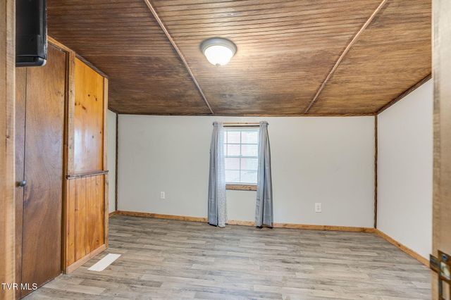 121 Coleman Road, Hampton, TN 37658