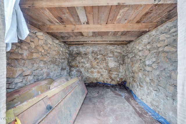 121 Coleman Road, Hampton, TN 37658