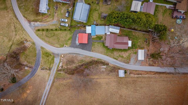 121 Coleman Road, Hampton, TN 37658