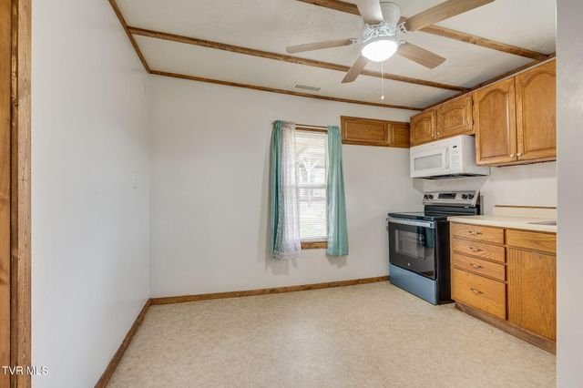 121 Coleman Road, Hampton, TN 37658