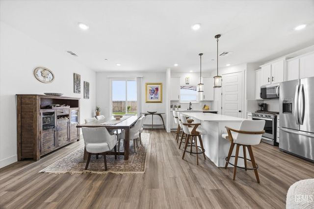 7723 Nigu River Street, Bakersfield, CA 93311