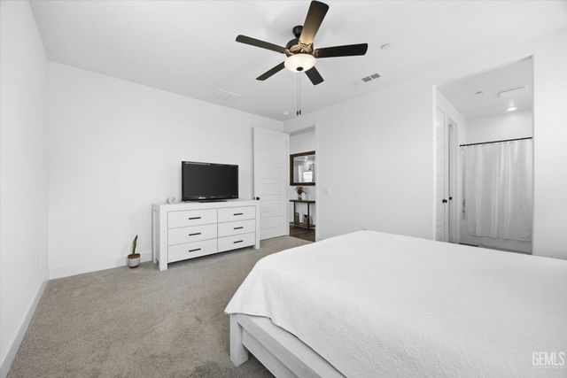 7723 Nigu River Street, Bakersfield, CA 93311