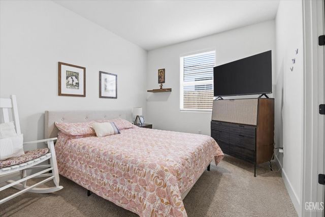 7723 Nigu River Street, Bakersfield, CA 93311